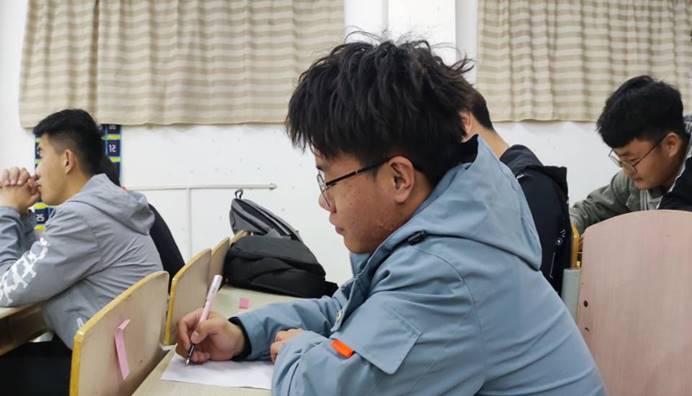 7F10400472A33149E3184879DA16AF6A